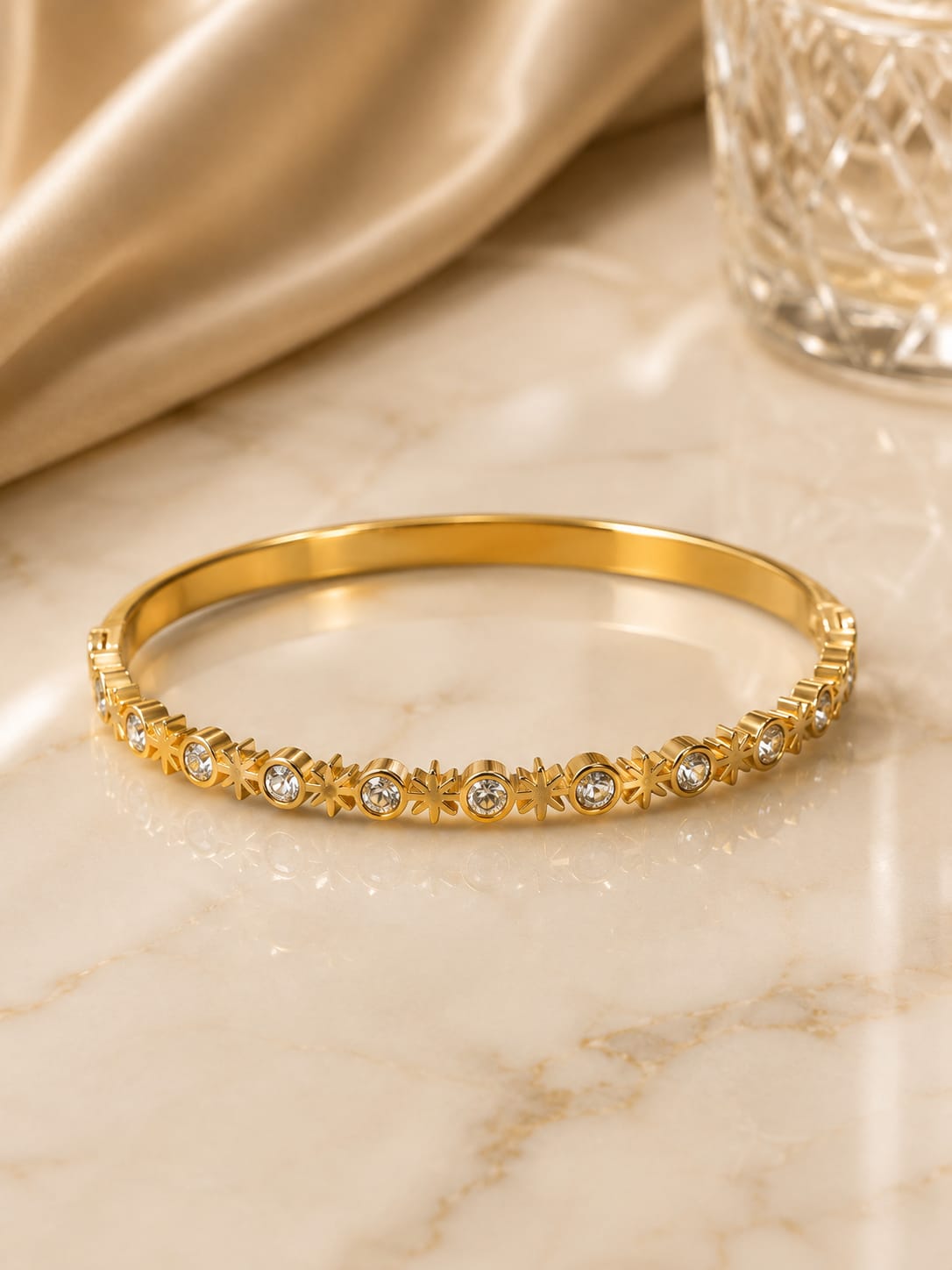 Steller Glow Crystal Gold Bracelet