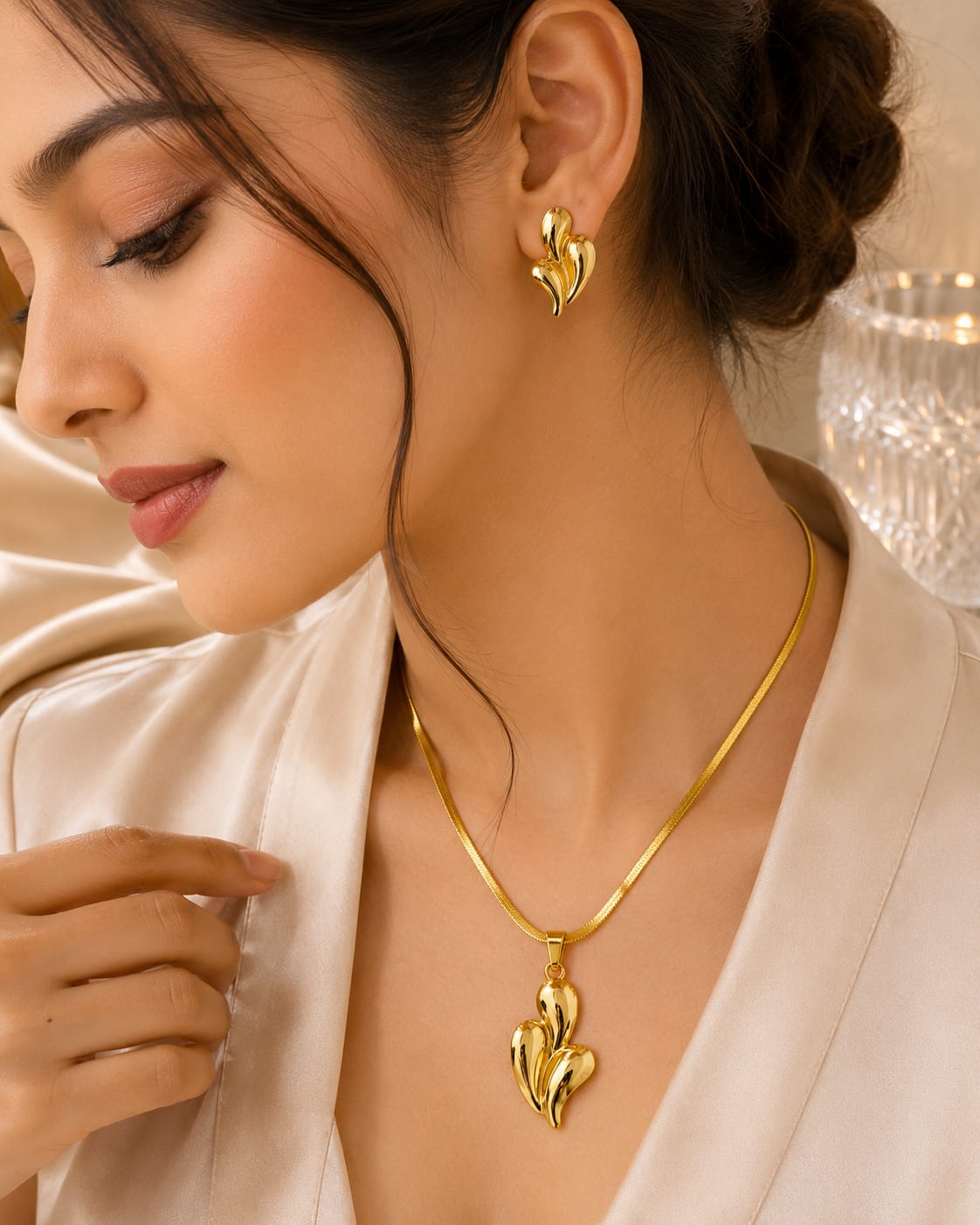 Golden Heart Pendant Set