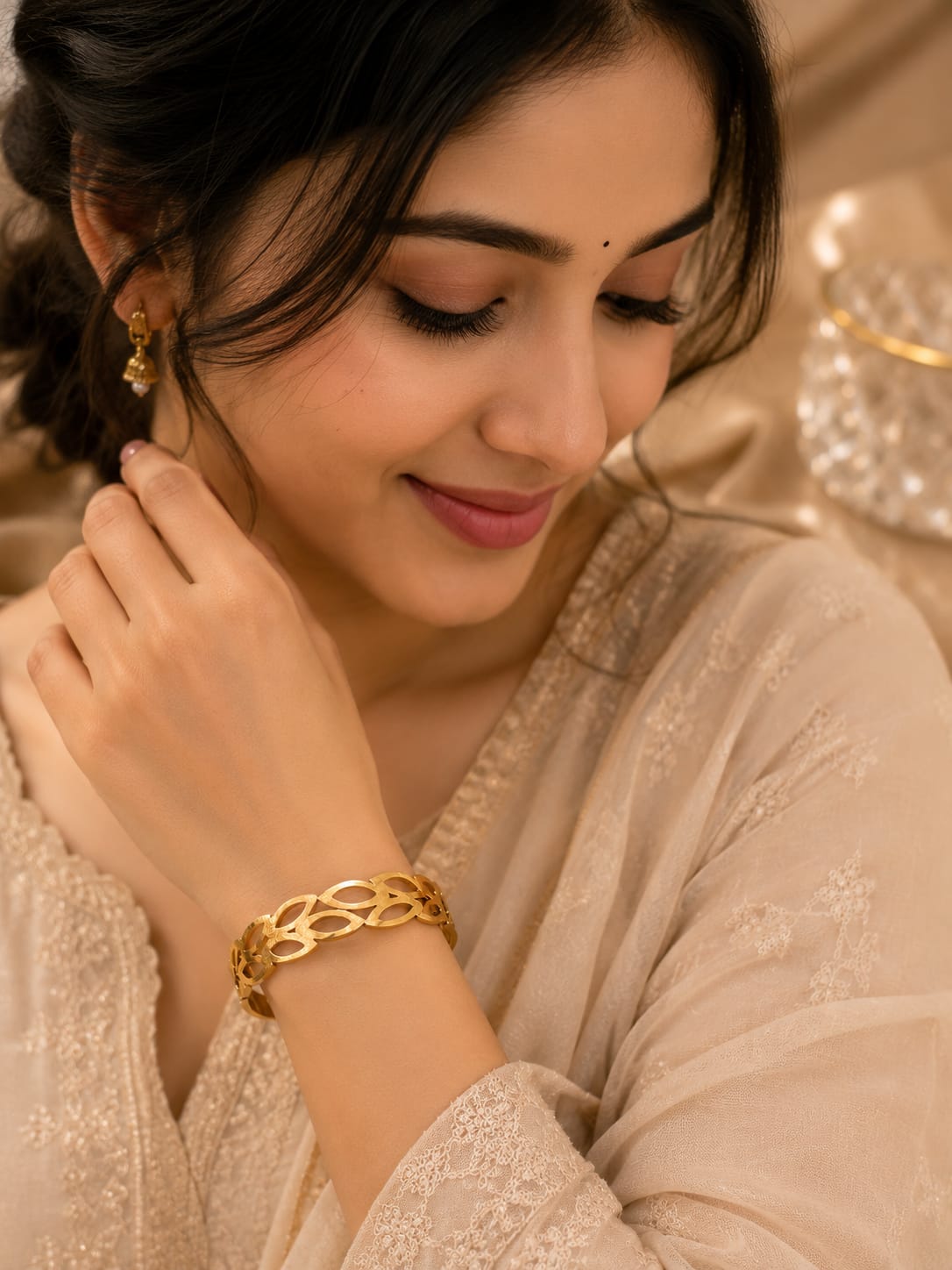 Golden Leaf Link Bracelet