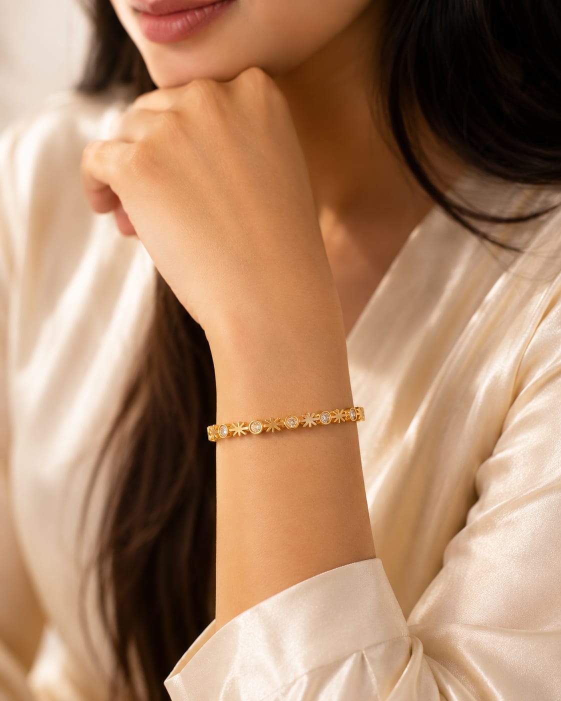 Steller Glow Crystal Gold Bracelet